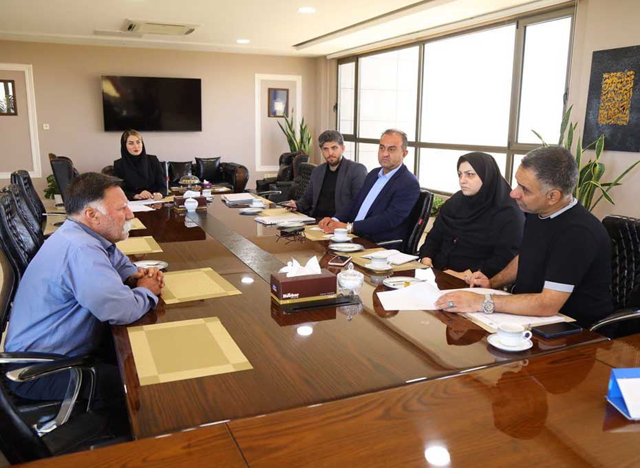 برگزاری پنجمین   جلسه تخصصی کمیسیون صدور کارت بازرگانی در اتاق بازرگانی  قزوین تصویر شماره-02