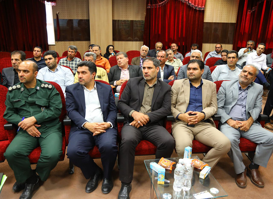 سرداررفیعی آتانی فرمانده سپاه صاحب الامر استان در مراسم بزرگداشت هفته دفاع مقدس در حوزه صنعت: صنعتگران و تلاشگران عرصه تولید؛همان سرداران  دوران دفاع مقدس هستند که غیرممکنها راممکن ساخته اند تصویر شماره-03