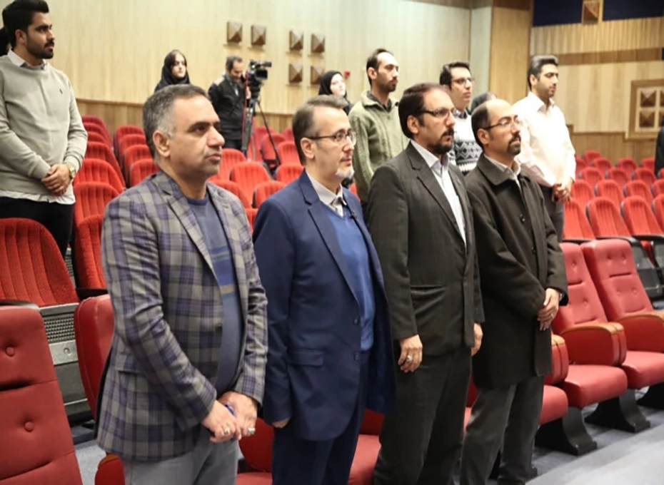باحضوررئیس اتاق بازرگانی قزوین صورت گرفت؛                                                                                            برگزاری نشست علمی 