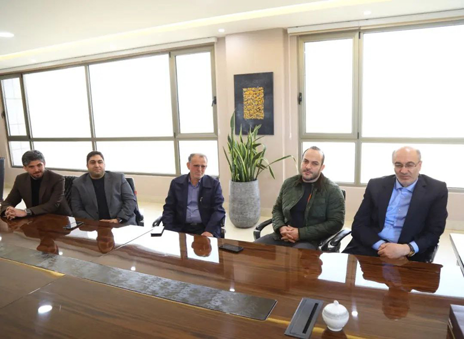 باحضور  دبیر ستادتسهیل و رفع موانع تولید کشور در  اتاق بازرگانی قزوین                                                                                               نشست تخصصی بررسی مشکلات واحدهای صنعتی و تولیدی استان تشکیل شد                                                                                              تصویر شماره-01