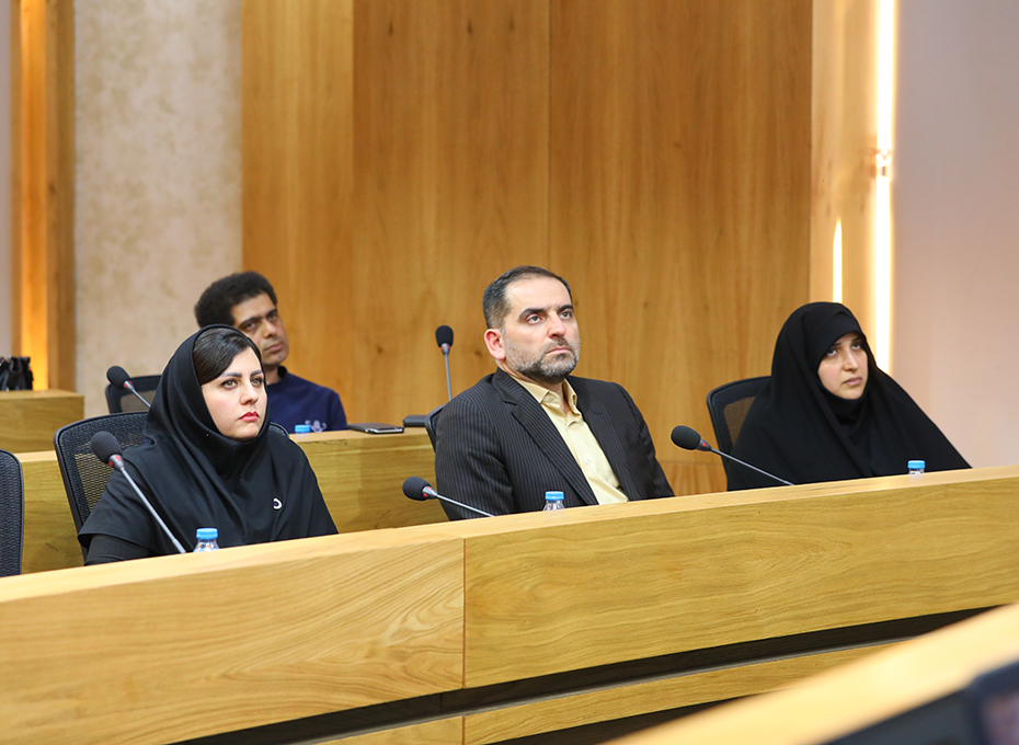 دکترسریع القلم ،استادممتاز روابط بین الملل دانشگاه های کشور:   توسعه اقتصادی ،مهمترین دلیل کانونی حرکت کشور به سمت توسعه پایدار درسطوح جهانی است  تصویر شماره-03