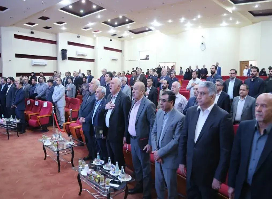 باحضوراعضای هیات رئیسه اتاق بازرگانی قزوین همایش بسیج تجار اتاق های بازرگانی و اصناف سراسر کشور برگزار شد تصویر شماره-02