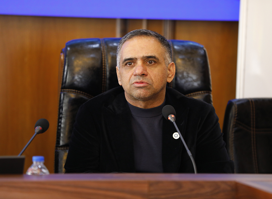بامشارکت حداکثری و پرشوراعضای اتاق بازرگانی قزوین اولین انجمن زیرمجموعه اتاق بازرگانی قزوین در سال 1404  با عنوان مجمع عمومی موسسین انجمن کارآفرینی استان قزوین برگزار شد تصویر شماره-07