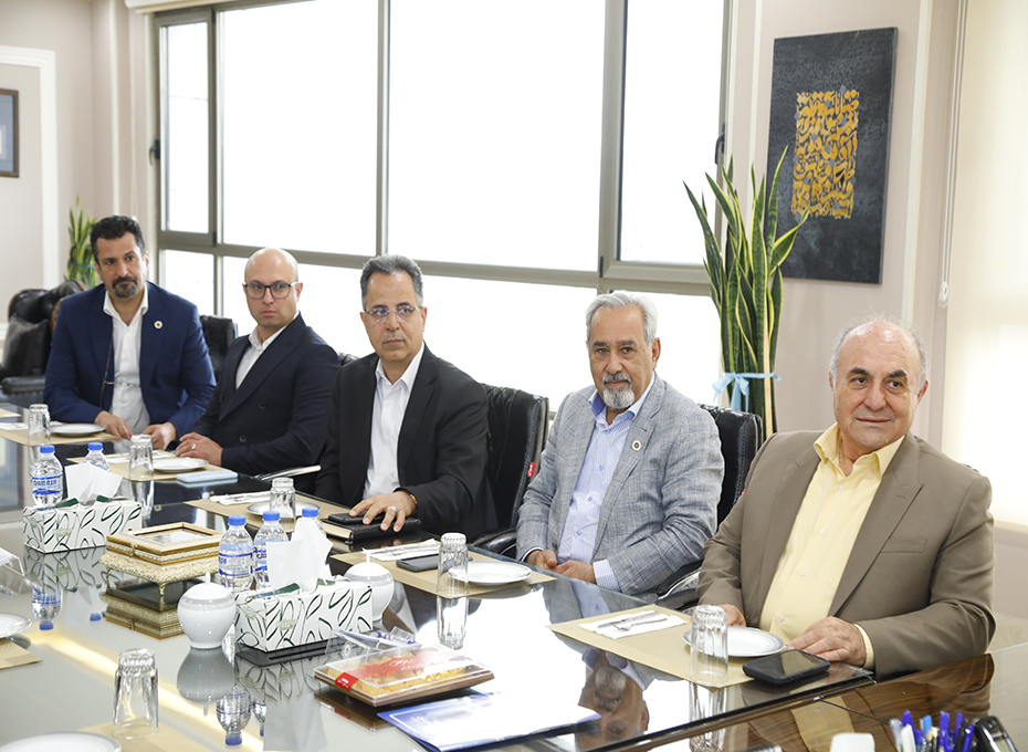 با اکثریت آرای هیات مدیره  مهدی عبدیان  ،رئیس انجمن کارآفرینی استان قزوین  شد تصویر شماره-03