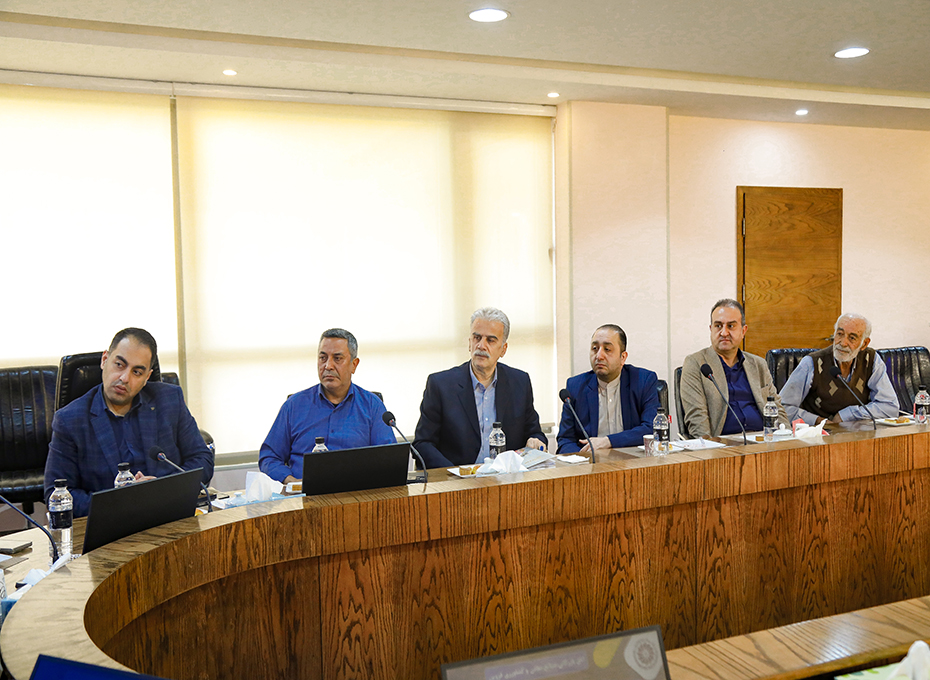 مهندس عبدیان در جلسه مشترک روسا و هیات رئیسه کارگروه اتاق های سه گانه استان خبرداد؛ ورود بخش خصوصی بامشارکت  اتاق‌های سه‌گانه برای  غلبه بربحران ناترازی انرژی دراستان   تصویر شماره-07