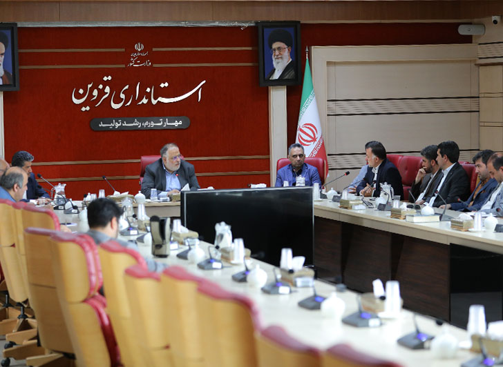 دکتراعلایی، استاندار  قزوین:
اتاق بازرگانی قزوین به عنوان پایگاه اصلی اقتصاد وبخش خصوصی استان از تما می حمایت های قانونی استانداری و دستگاه های اجرایی برخوردارخواهدبود
 تصویر شماره-04
