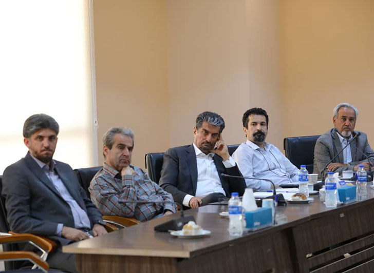 گام دوم هیات نمایندگان دورششم اتاق بازرگانی قزوین برای تعیین سیاستهای راهبردی پارلمان بخش خصوصی استان تصویر شماره-02