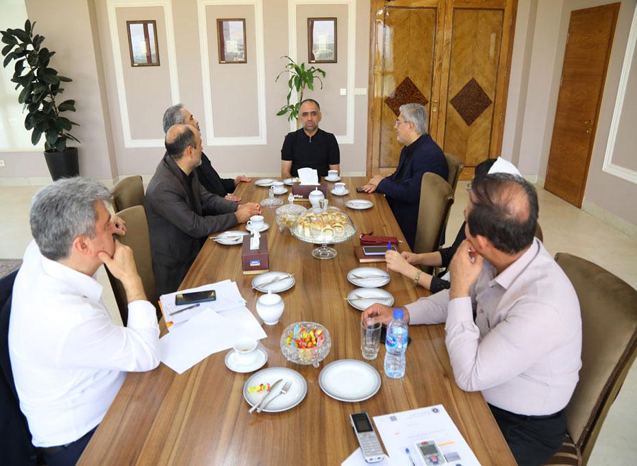 دیدار مدیرکل زندان‌های استان  با رئیس اتاق بازرگانی قزوین تصویر شماره-01